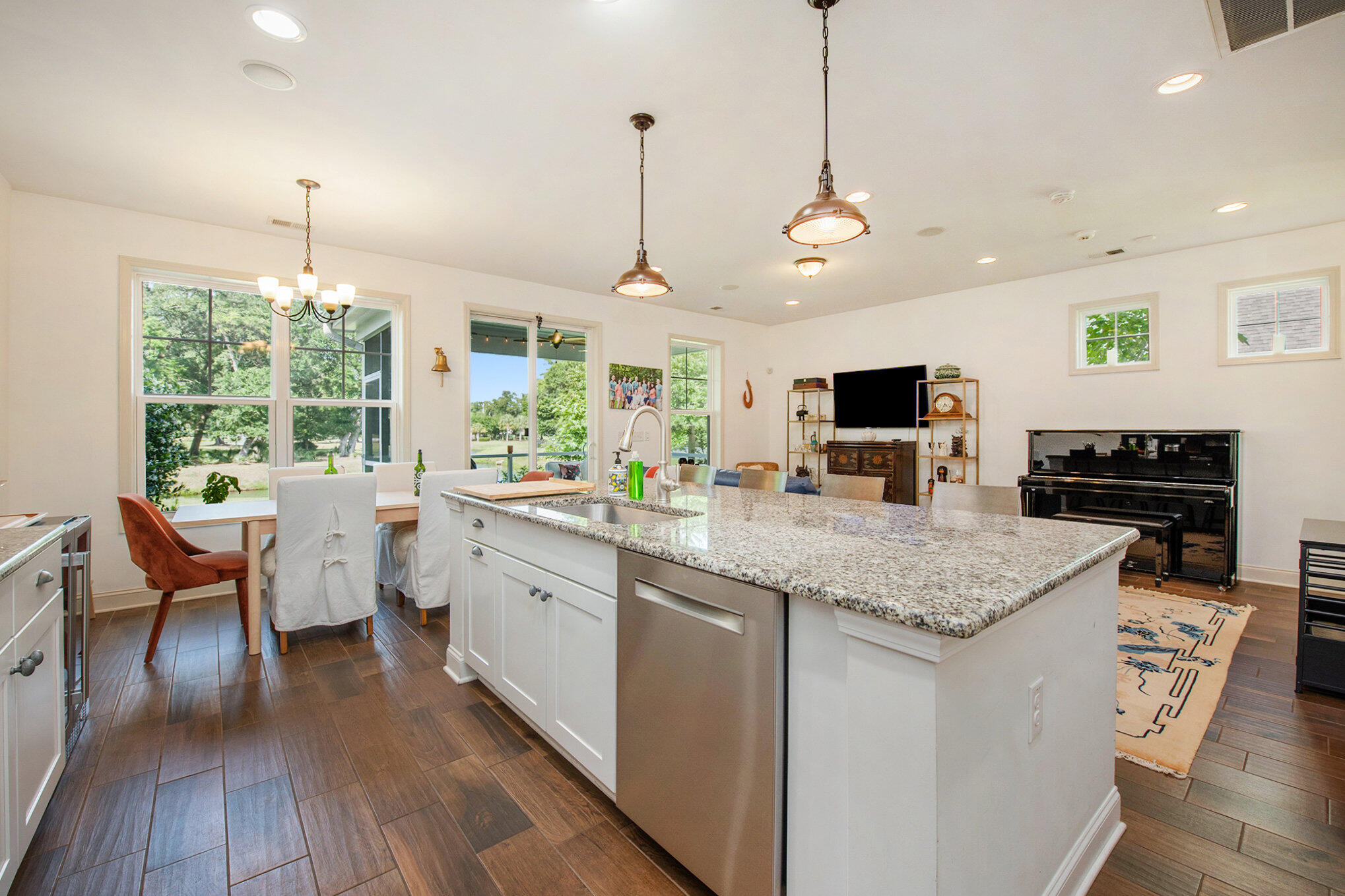 1470 Red Tide Road