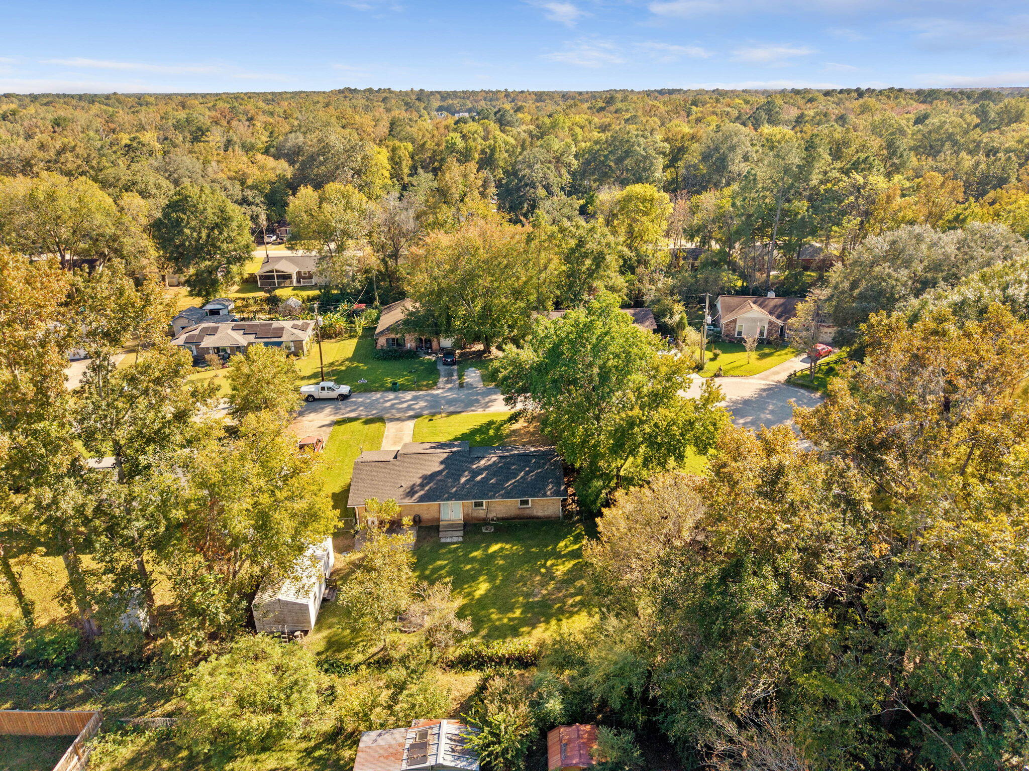 105 W Walnut Circle