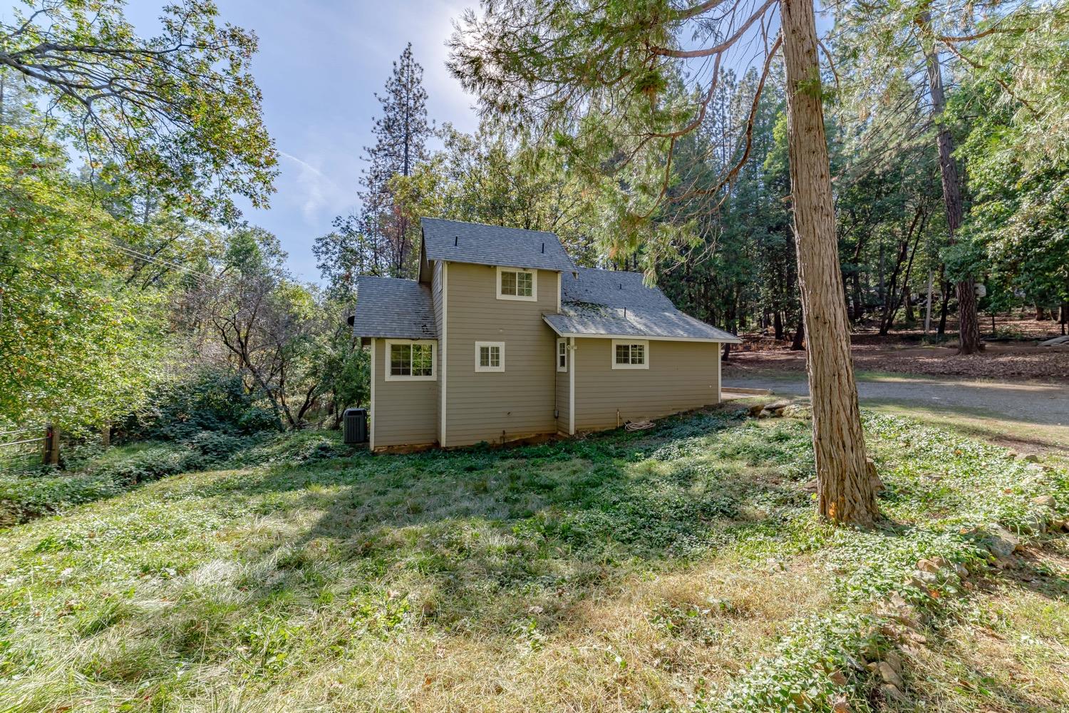 9598 Wright Lane