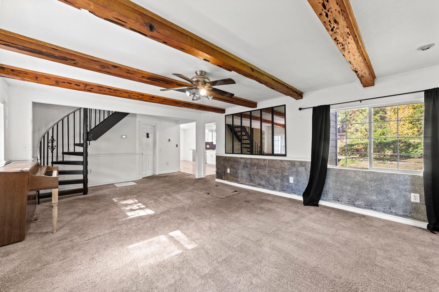 9598 Wright Lane