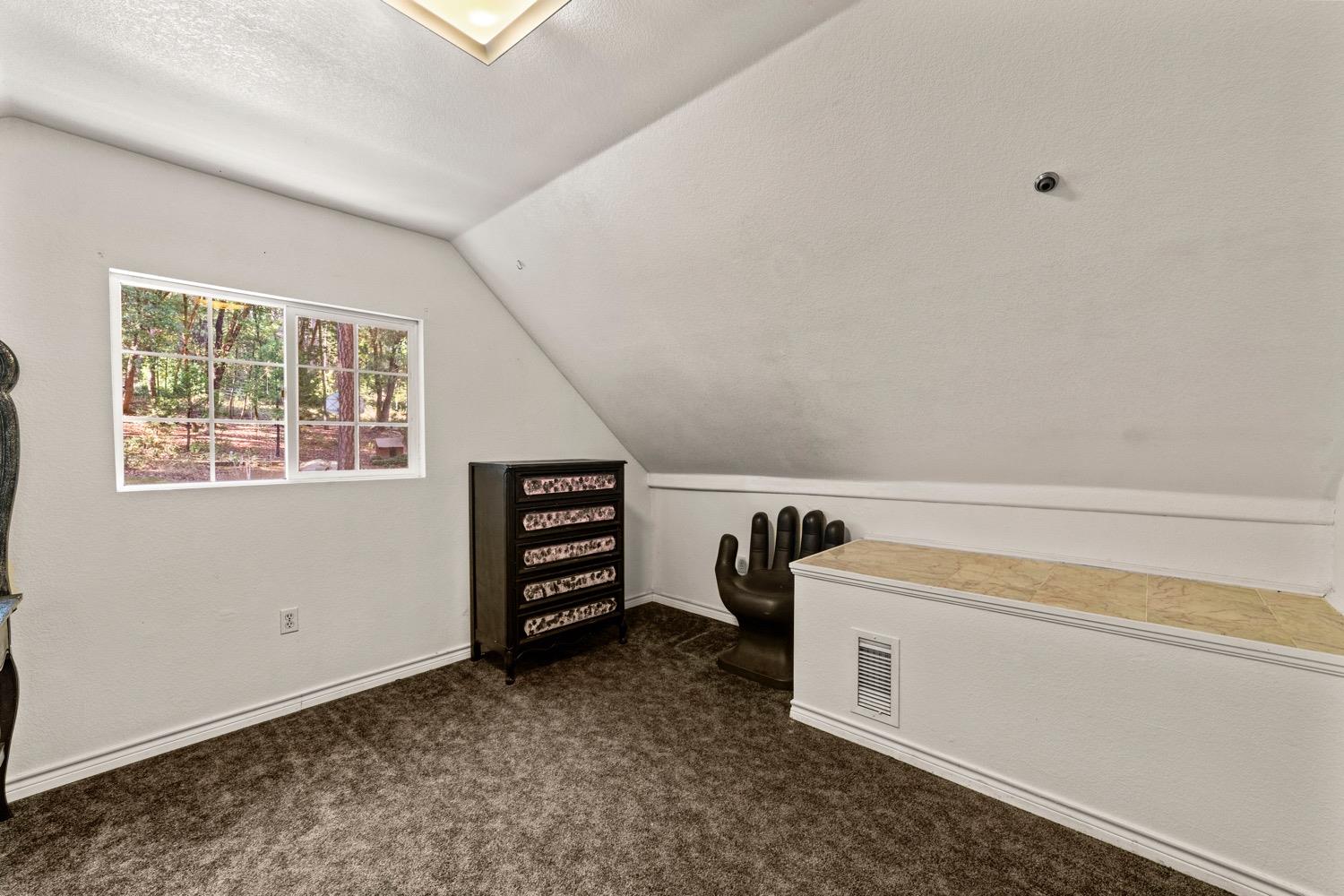 9598 Wright Lane