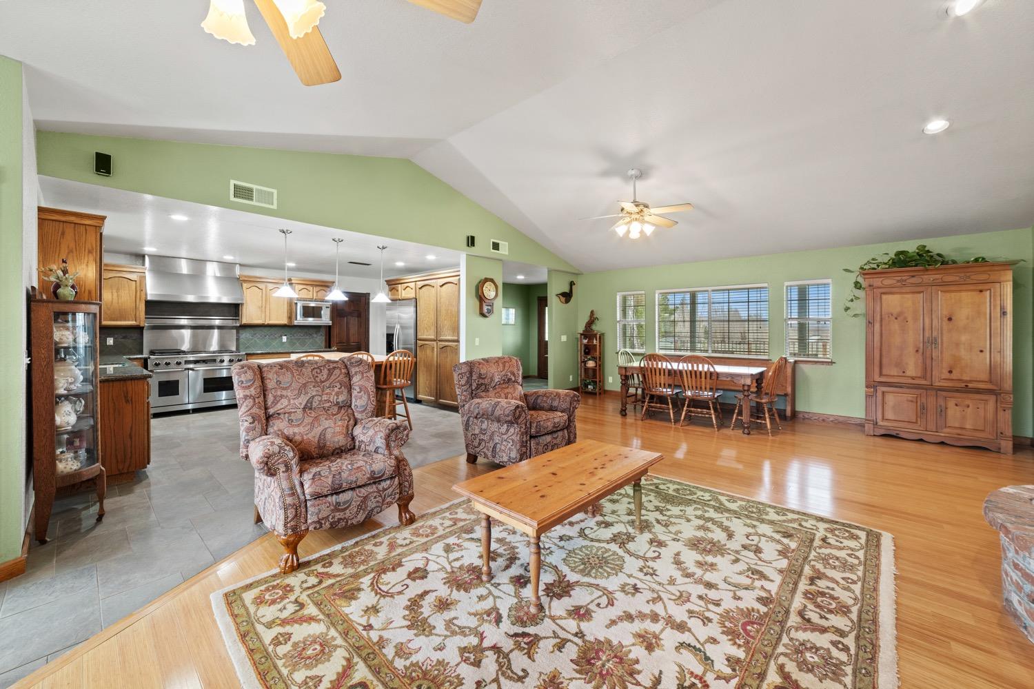 9798 Miller Lane
