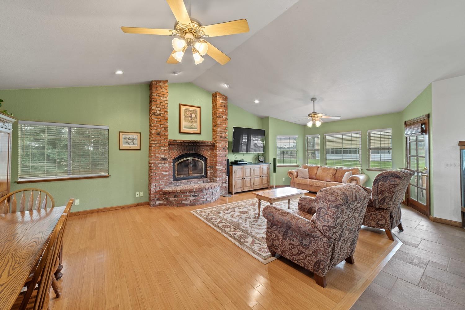 9798 Miller Lane