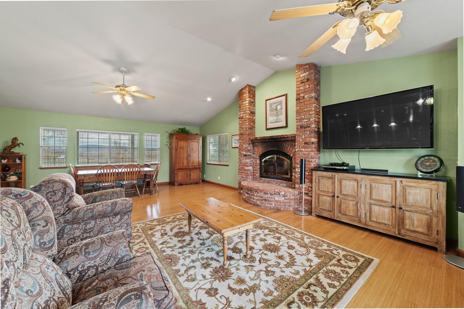 9798 Miller Lane