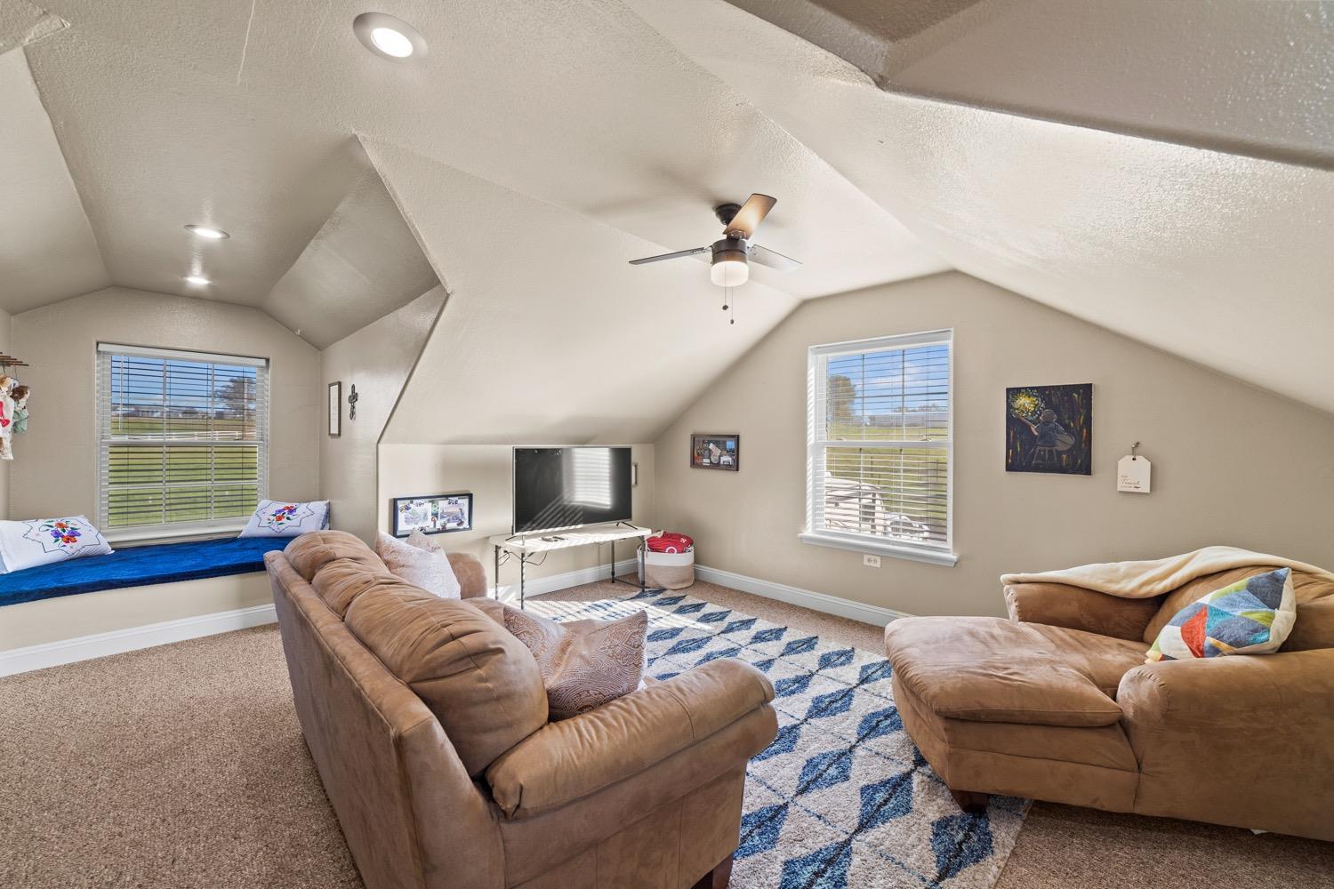 9798 Buena Vista Drive