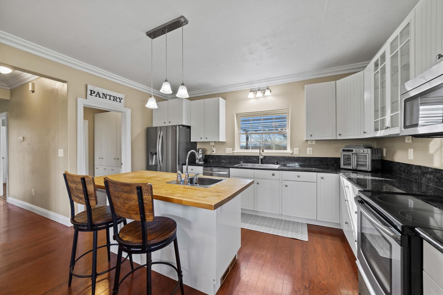 9798 Buena Vista Drive