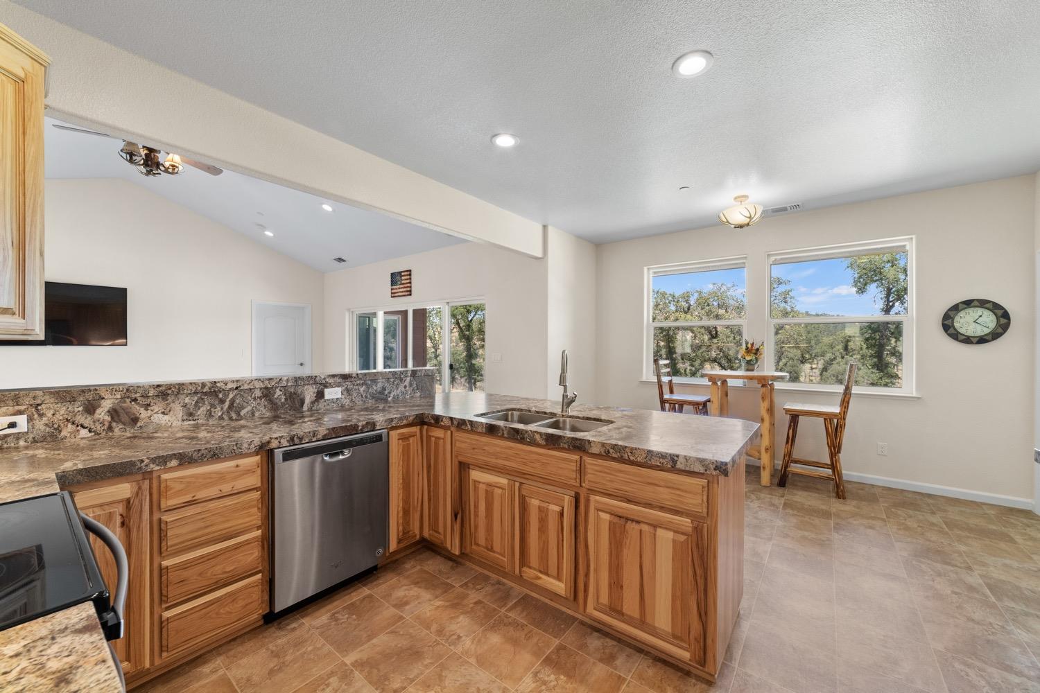 12992 Lone Tree Way