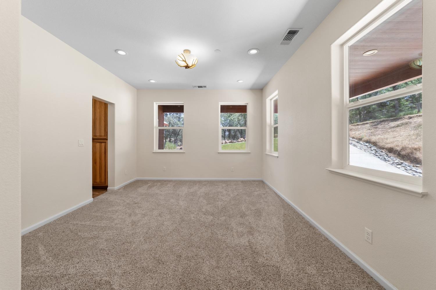 12992 Lone Tree Way