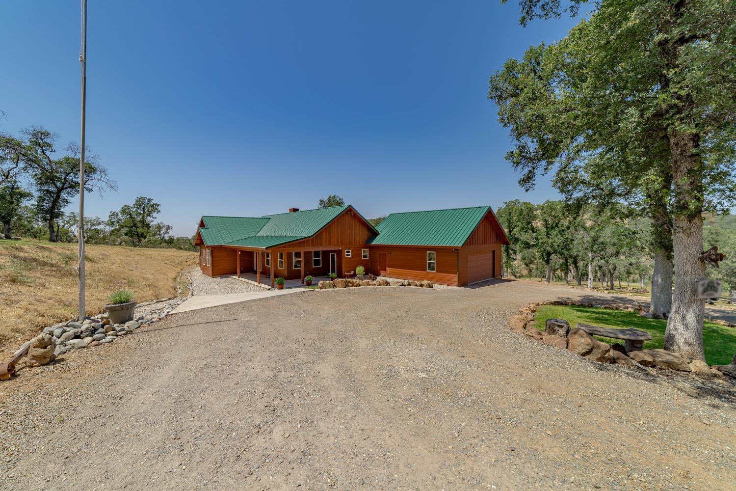 12992 Lone Tree Way