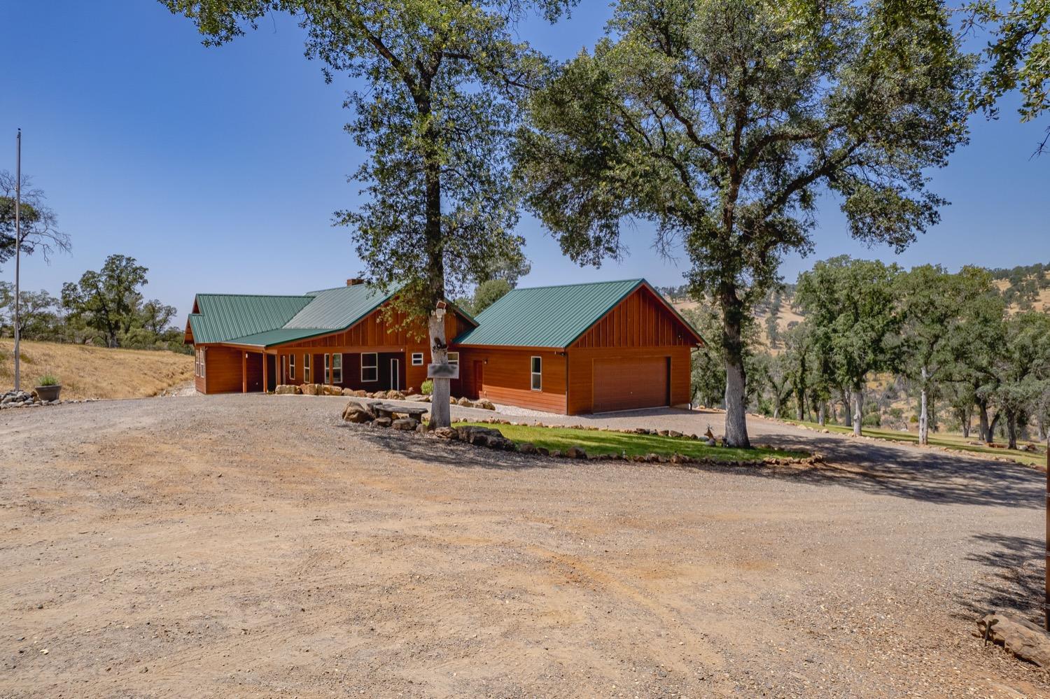 12992 Lone Tree Way