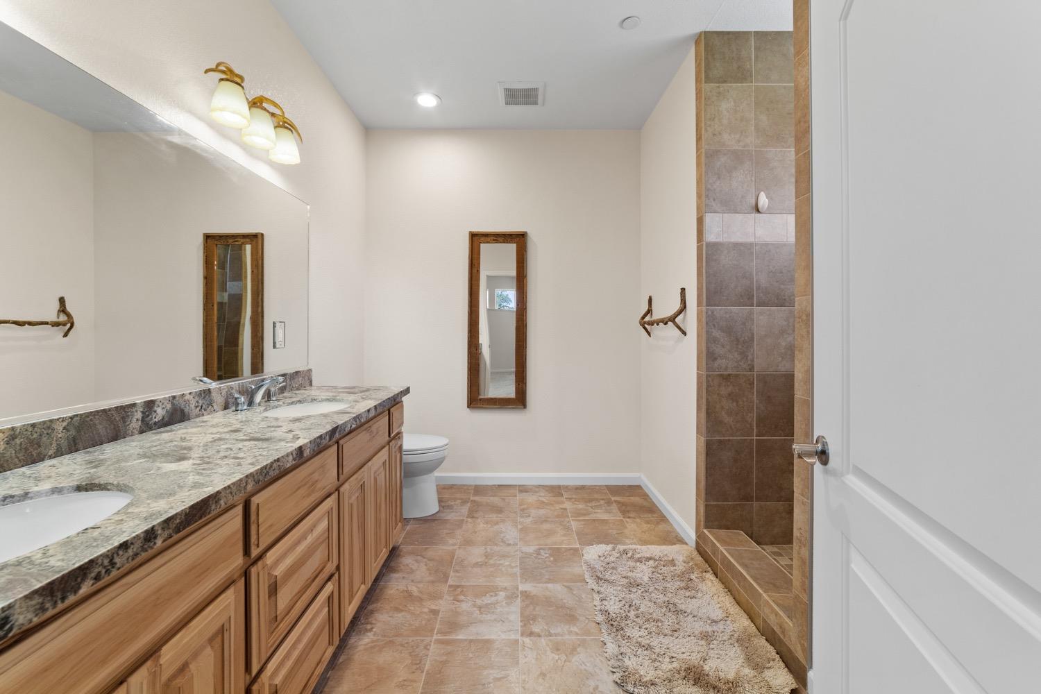 12992 Lone Tree Way