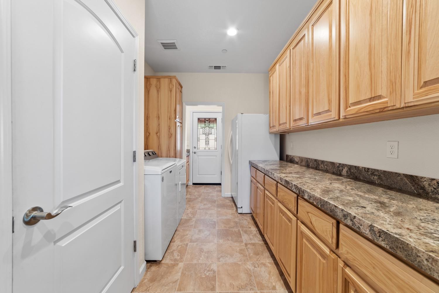 12992 Lone Tree Way