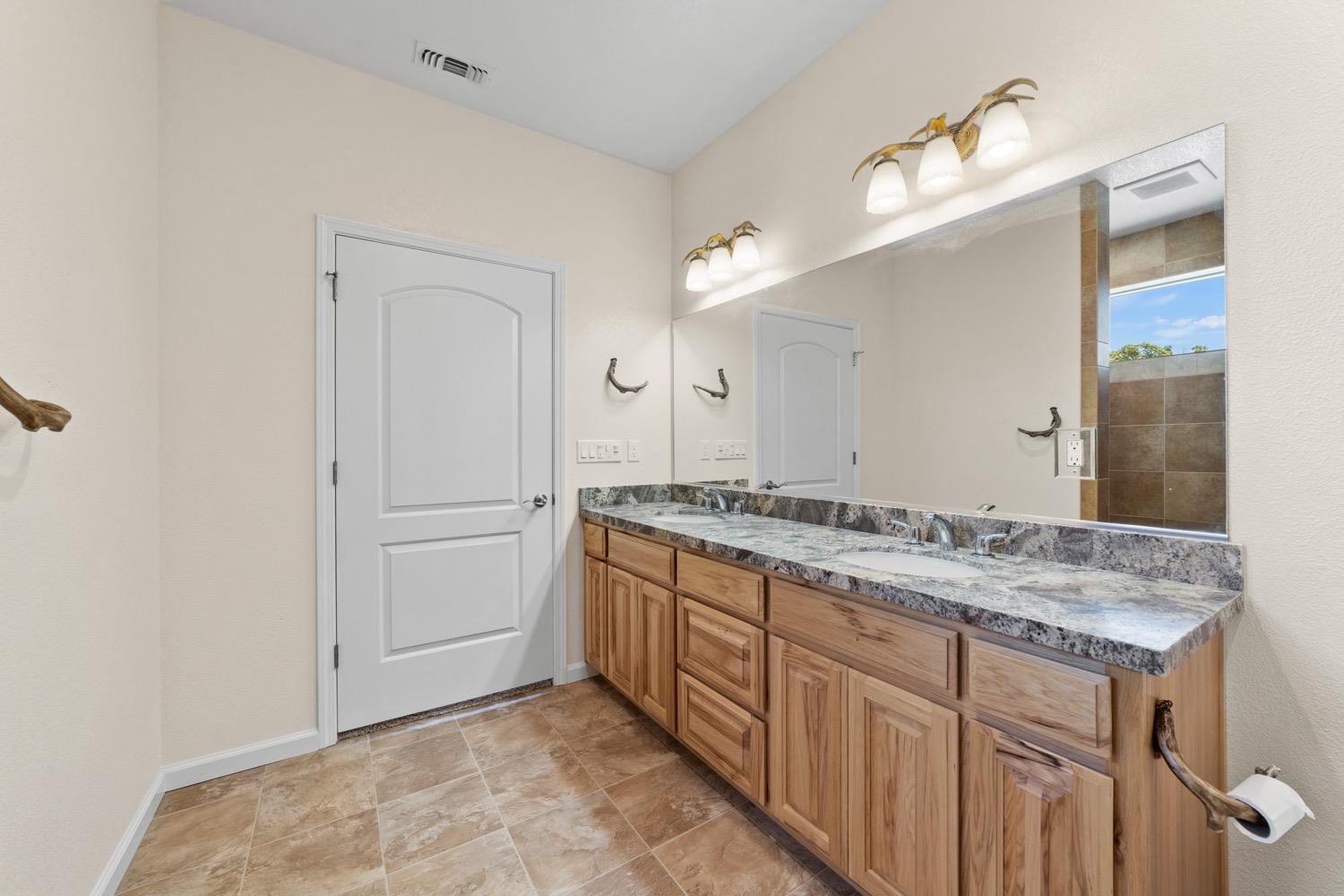 12992 Lone Tree Way
