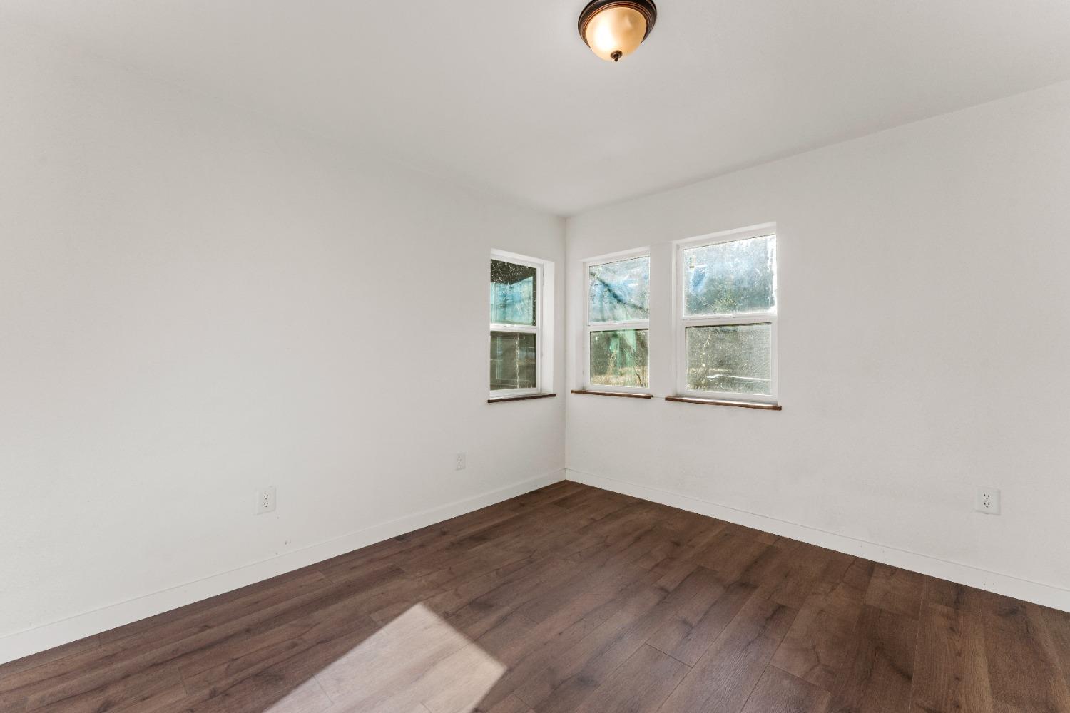 11856 La Porte Road