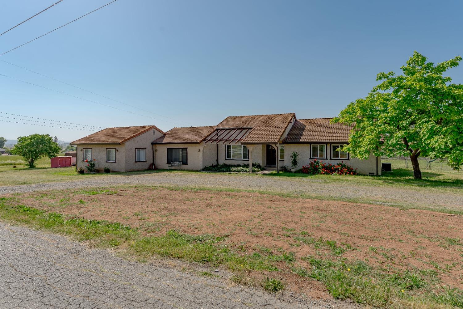 3218 Las Quintas Way