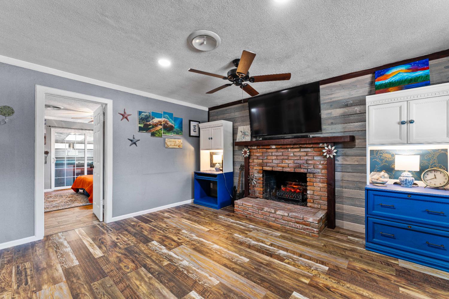 1809 W Biggs Road