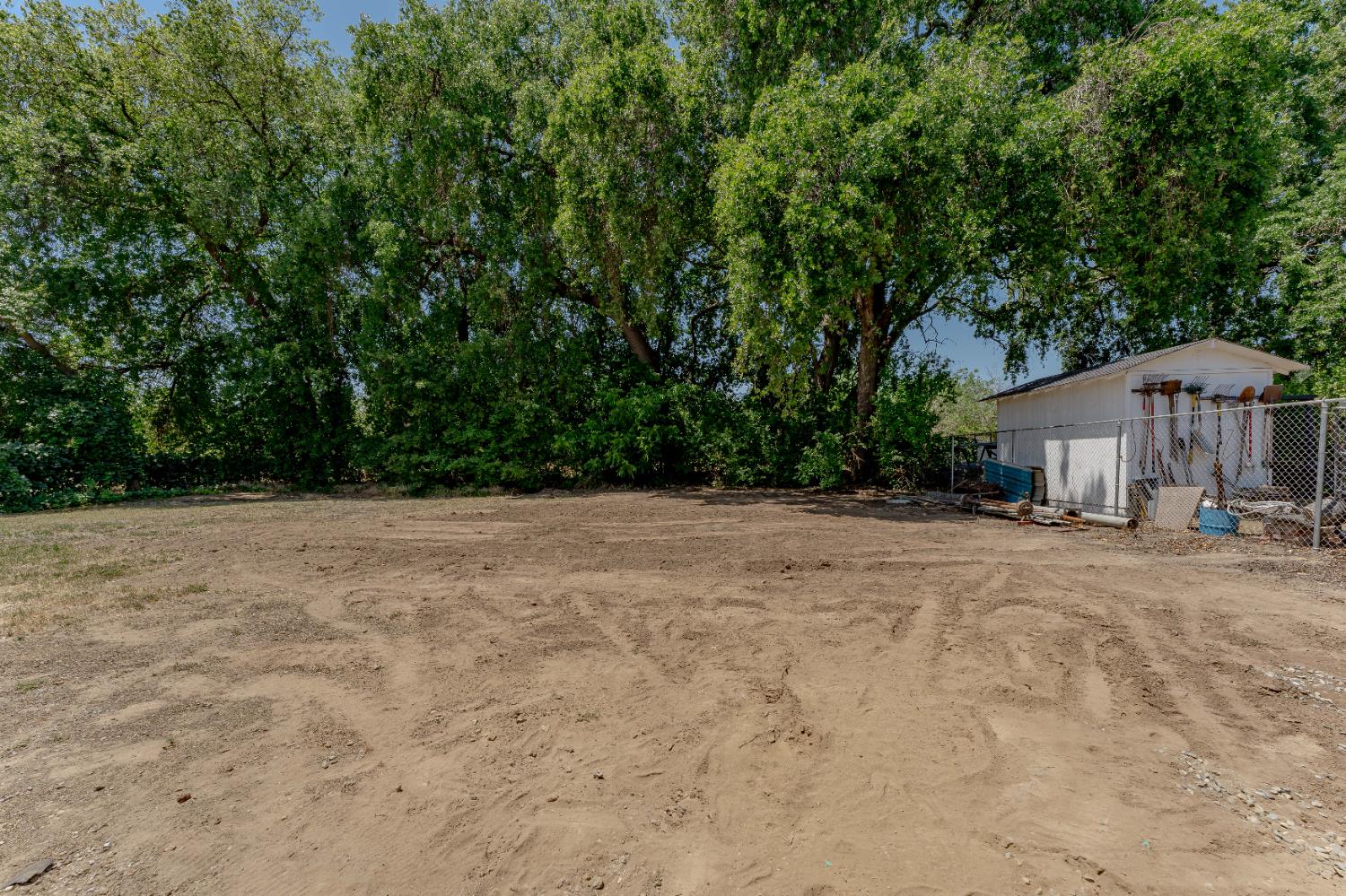 1809 W Biggs Road