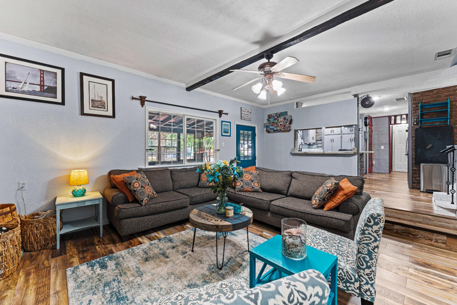 1809 W Biggs Road