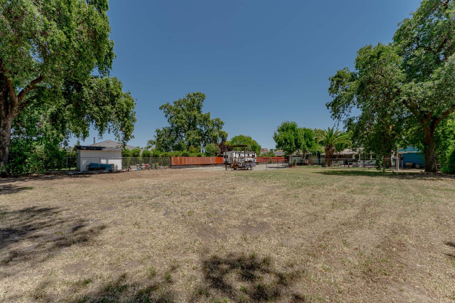 1809 W Biggs Road