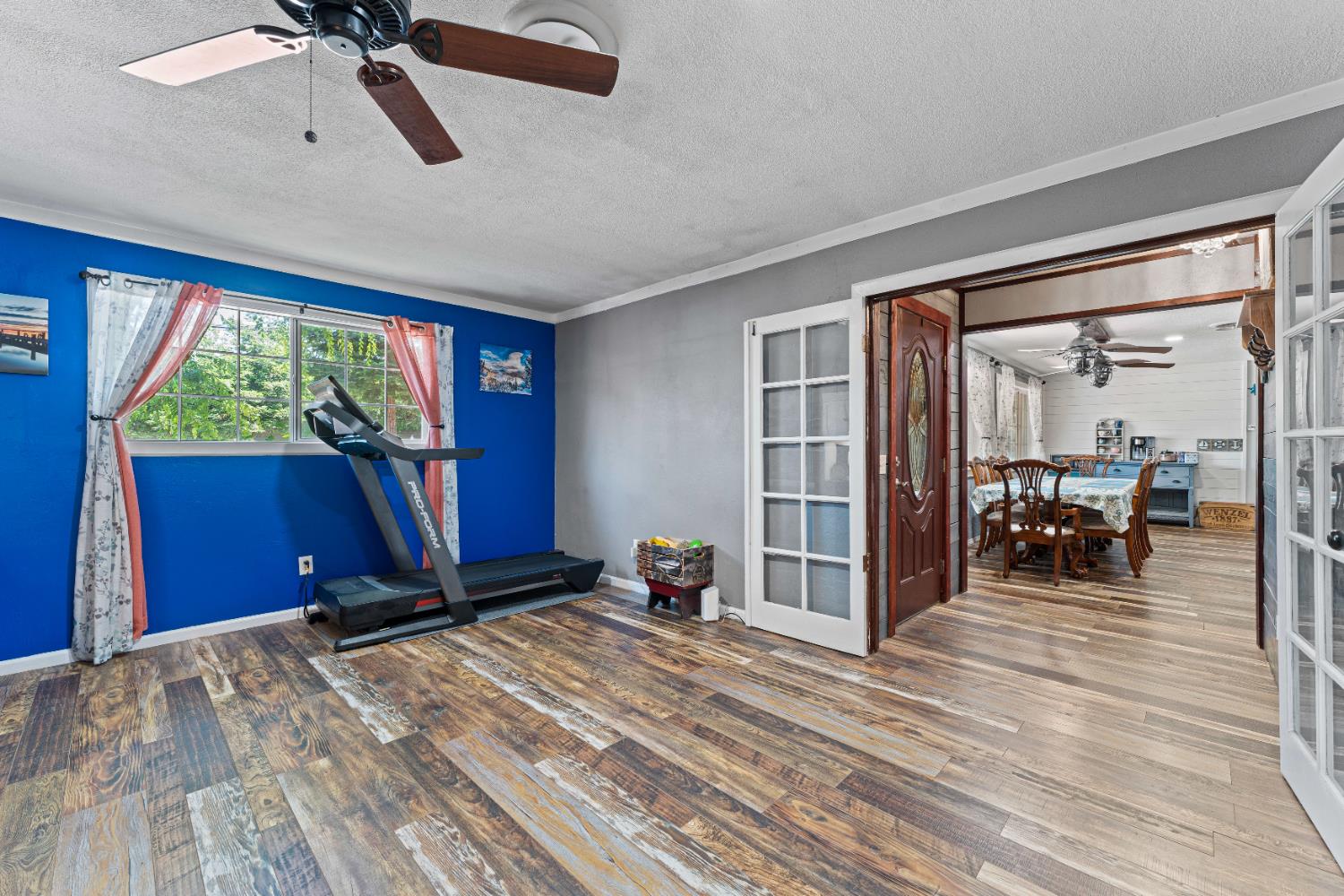 1809 W Biggs Road
