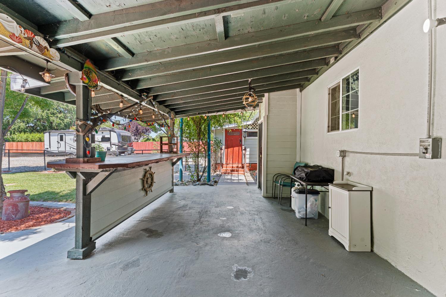 1809 W Biggs Road