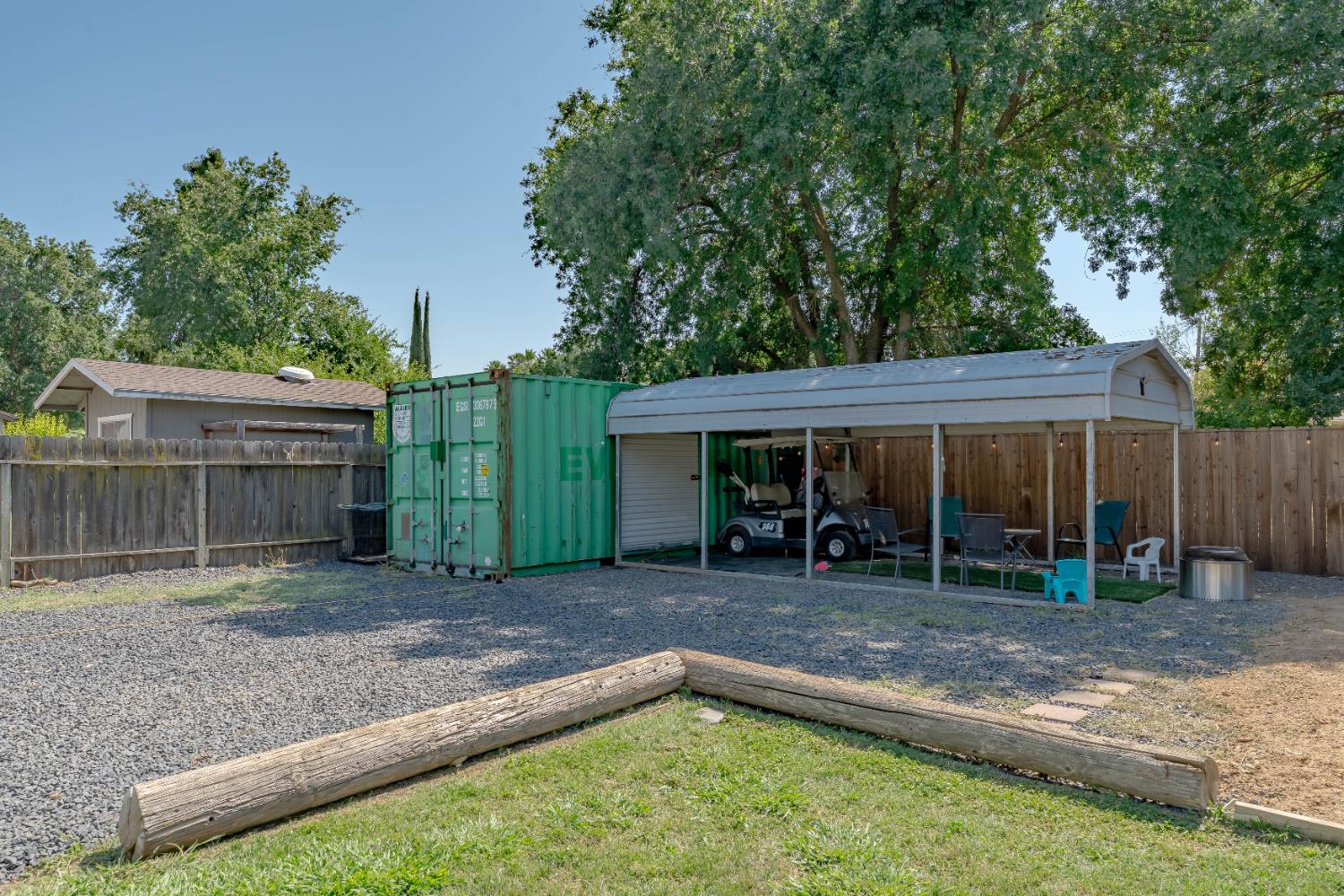 2927 4th Street