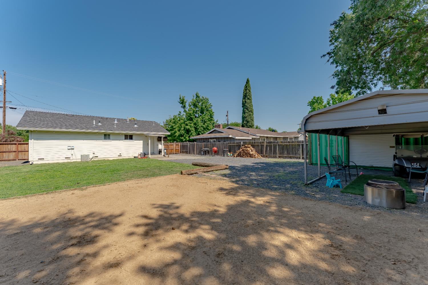 2927 4th Street