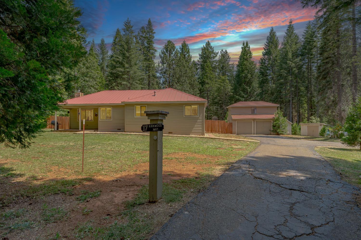 17 Kirkwood Way