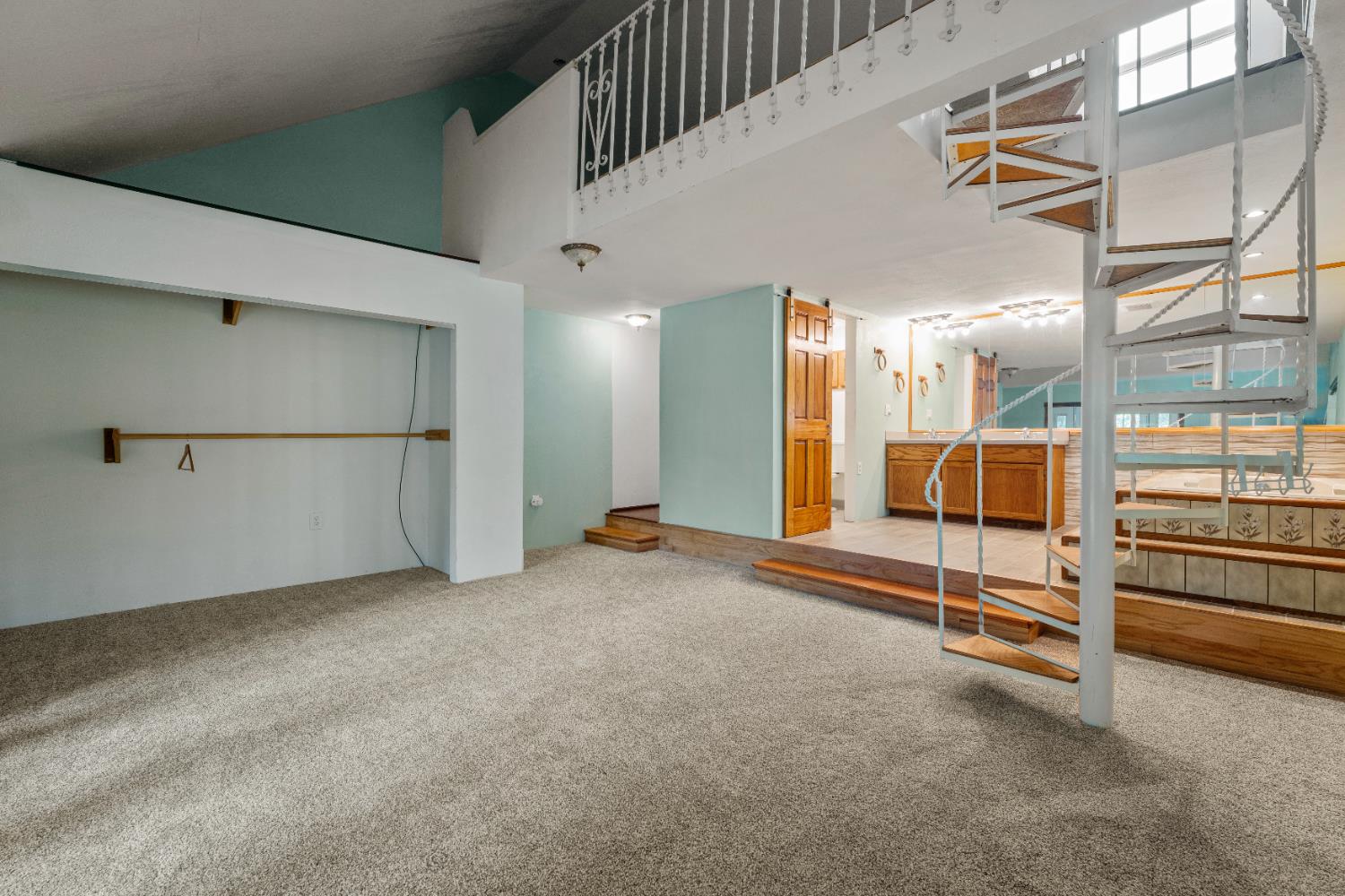 16548 New York House Road