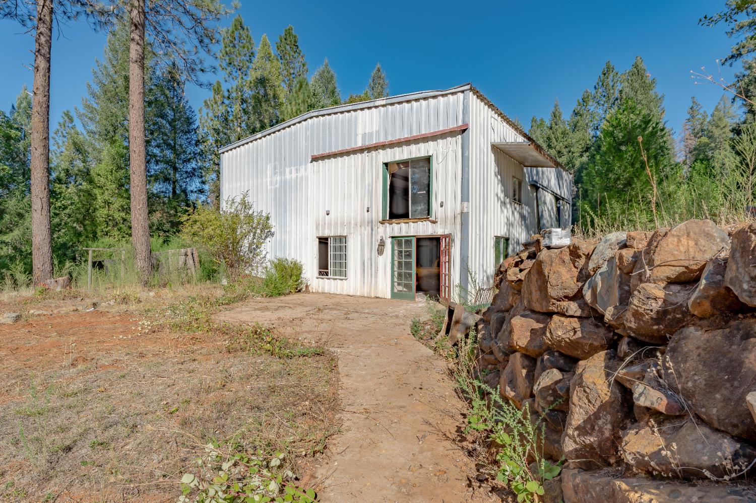 16548 New York House Road