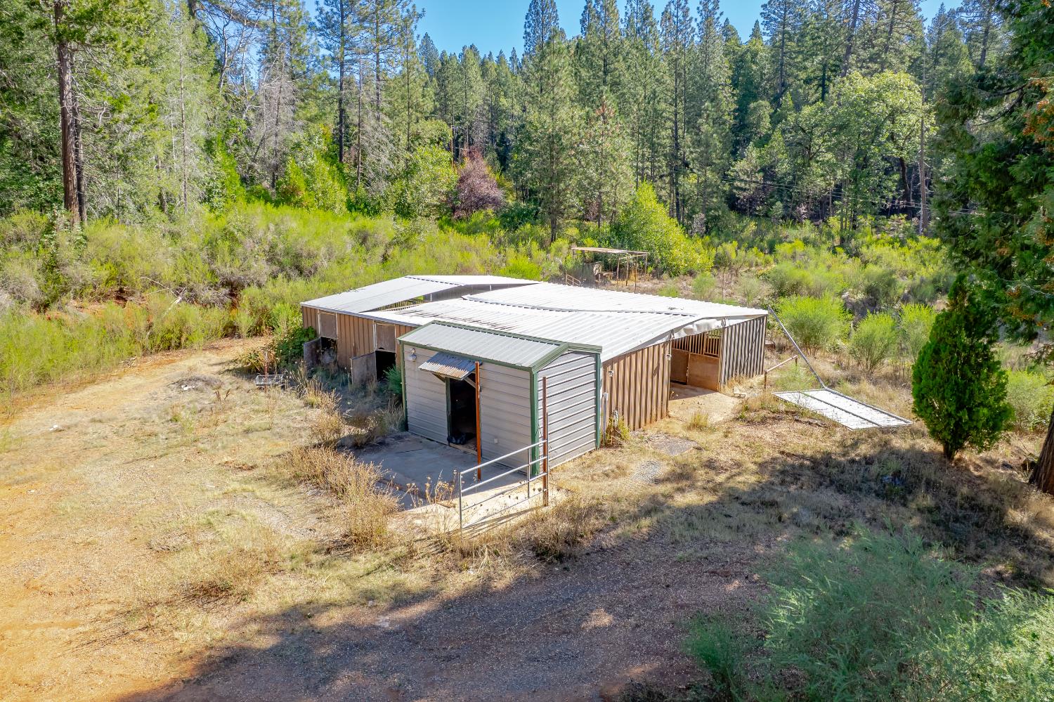 16548 New York House Road