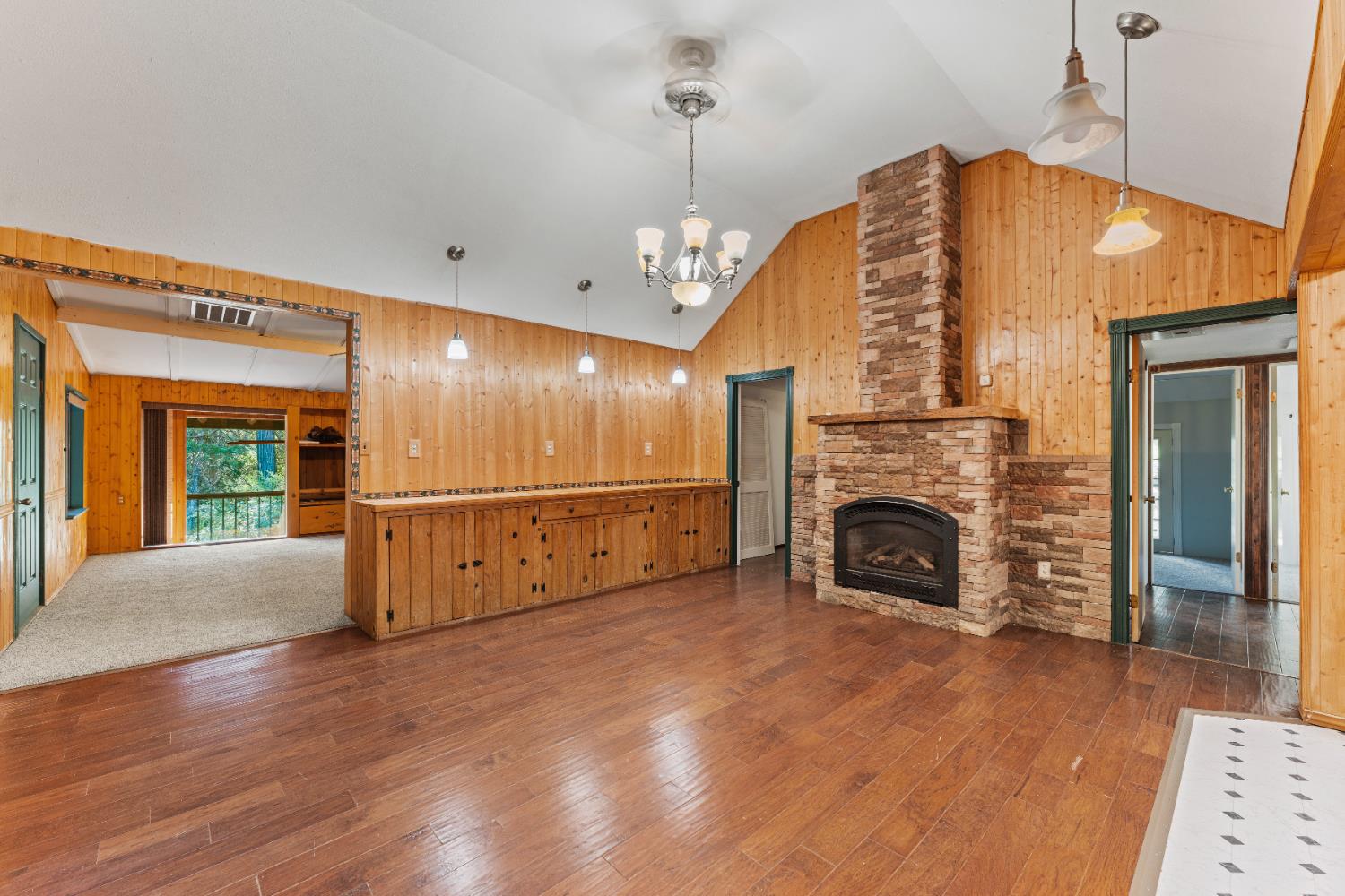 16548 New York House Road