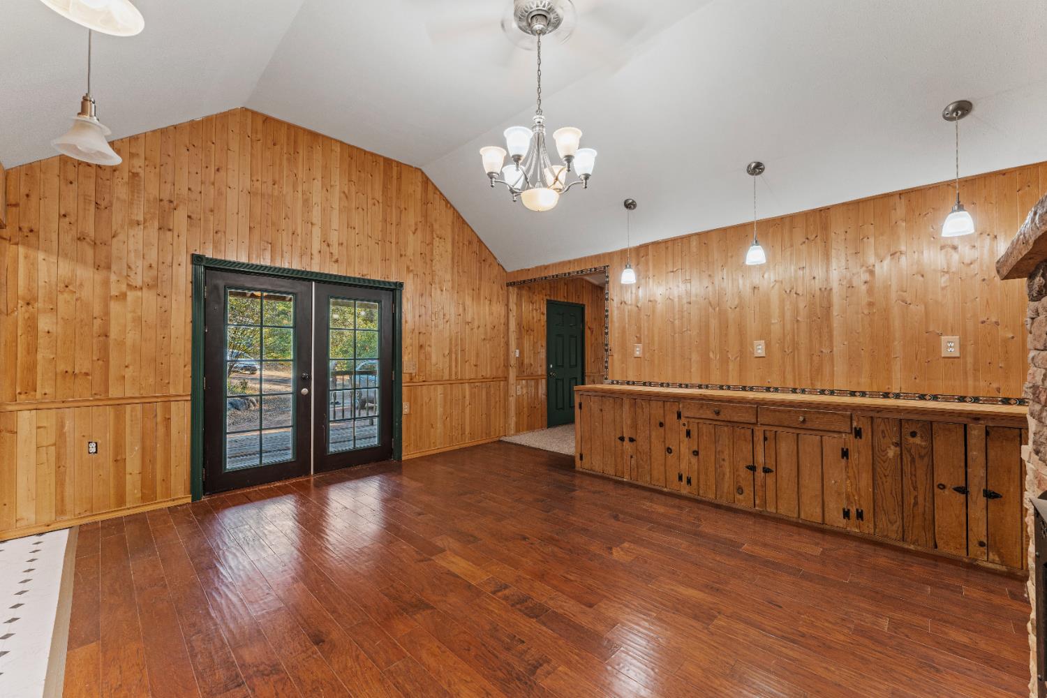 16548 New York House Road