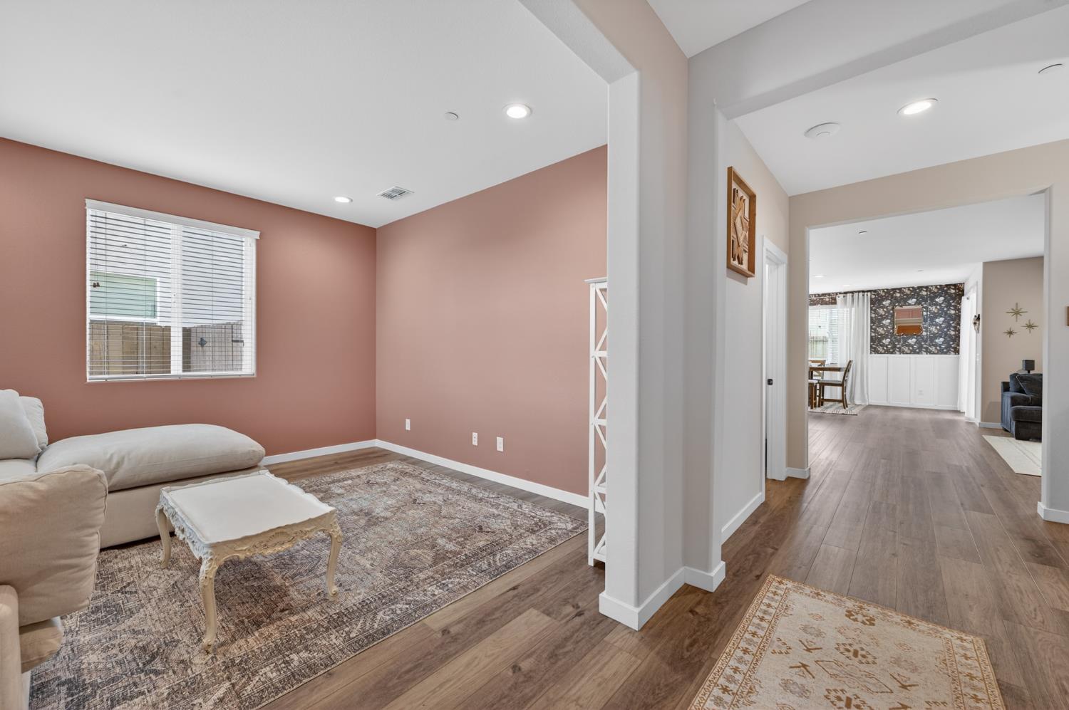 812 Cross Creek Lane