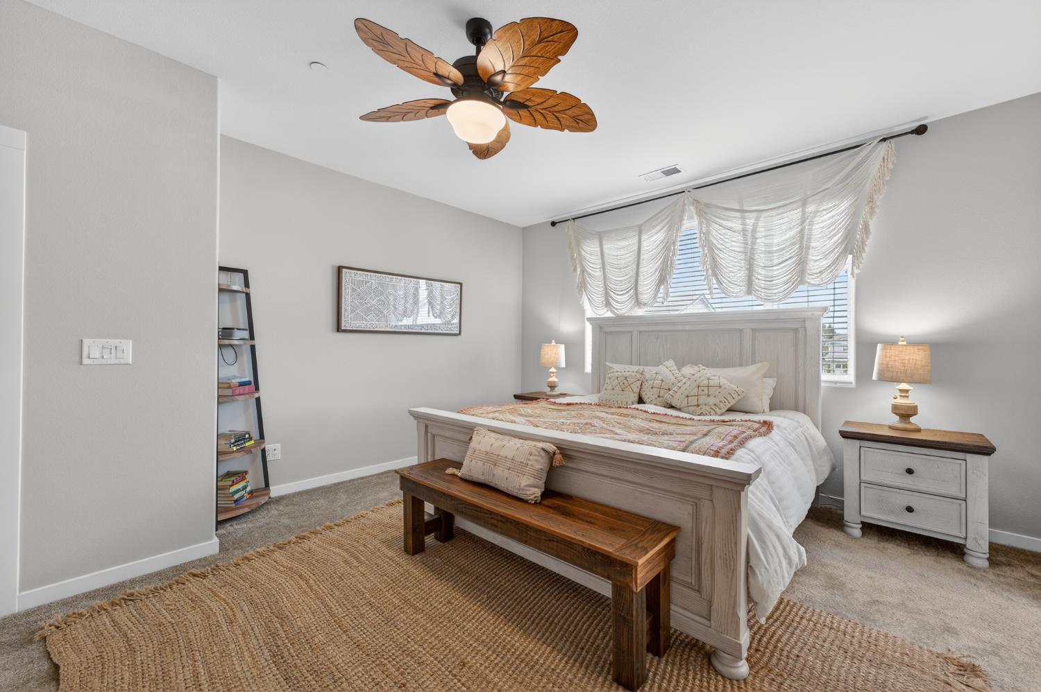 812 Cross Creek Lane