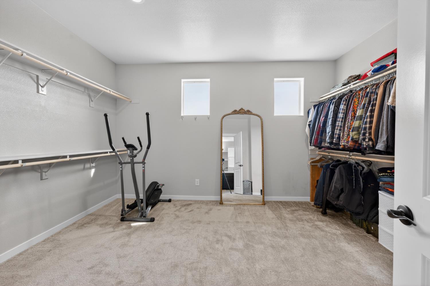 812 Cross Creek Lane