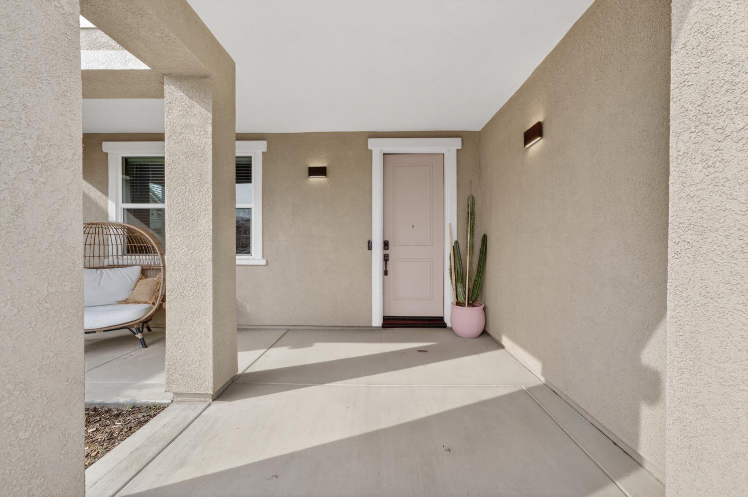 812 Cross Creek Lane