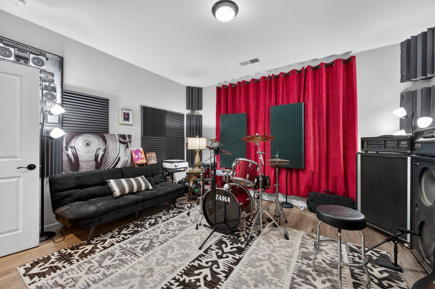 812 Cross Creek Lane