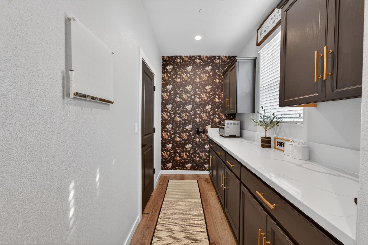 812 Cross Creek Lane