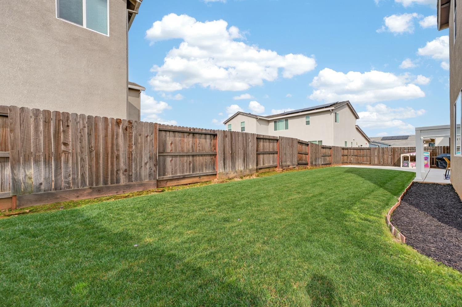 812 Cross Creek Lane