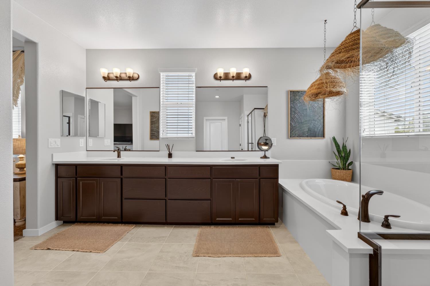 812 Cross Creek Lane