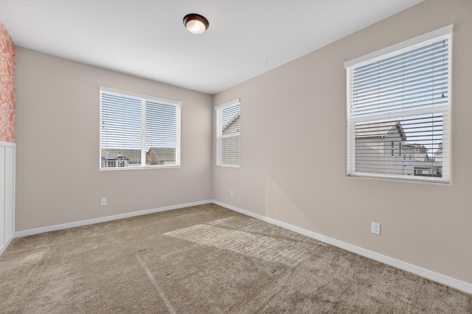 812 Cross Creek Lane