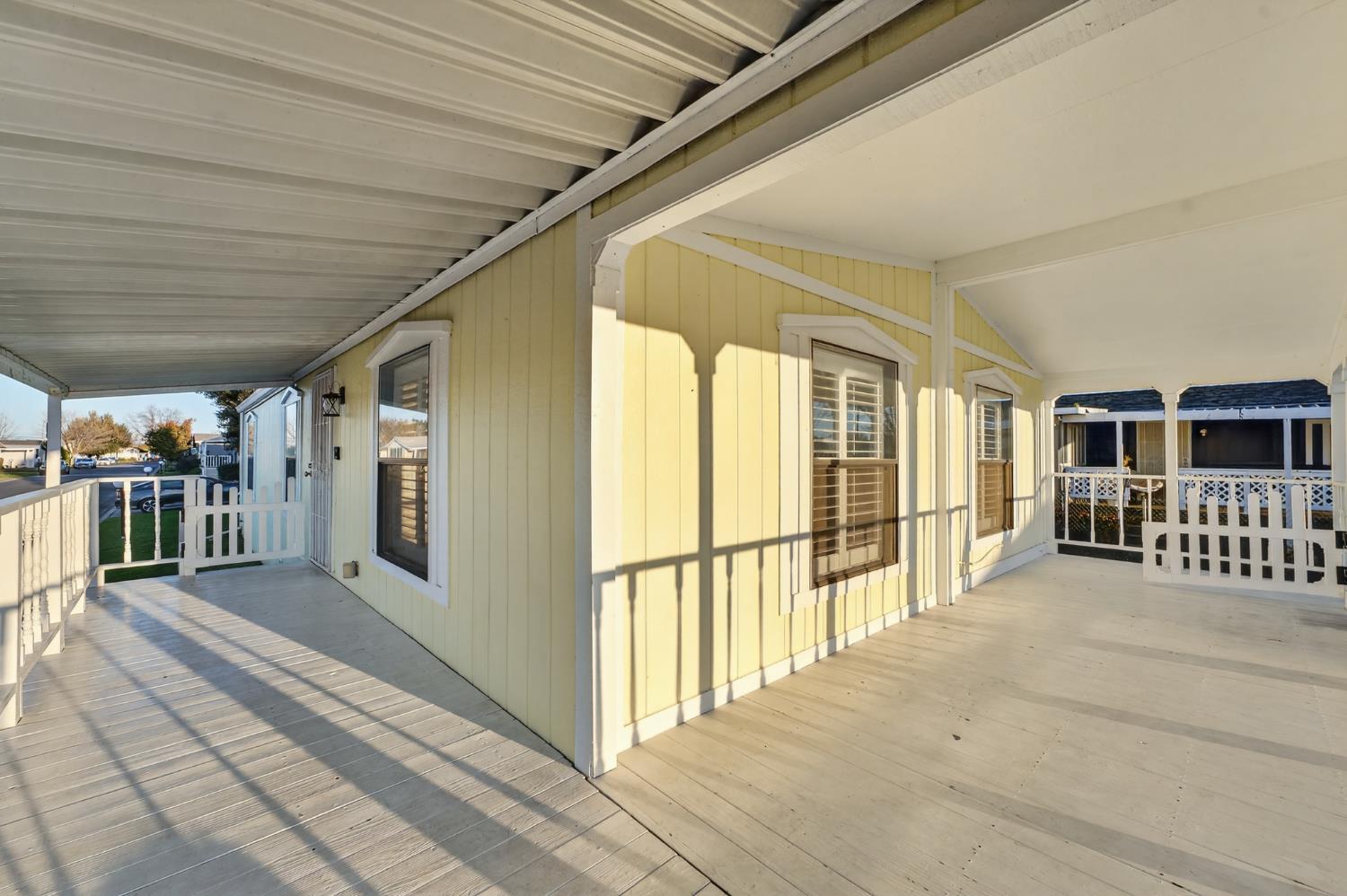 3120 Live Oak Boulevard 29