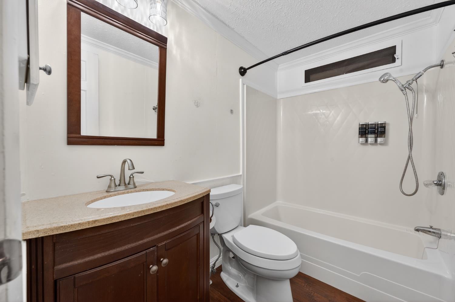 3120 Live Oak Boulevard 29