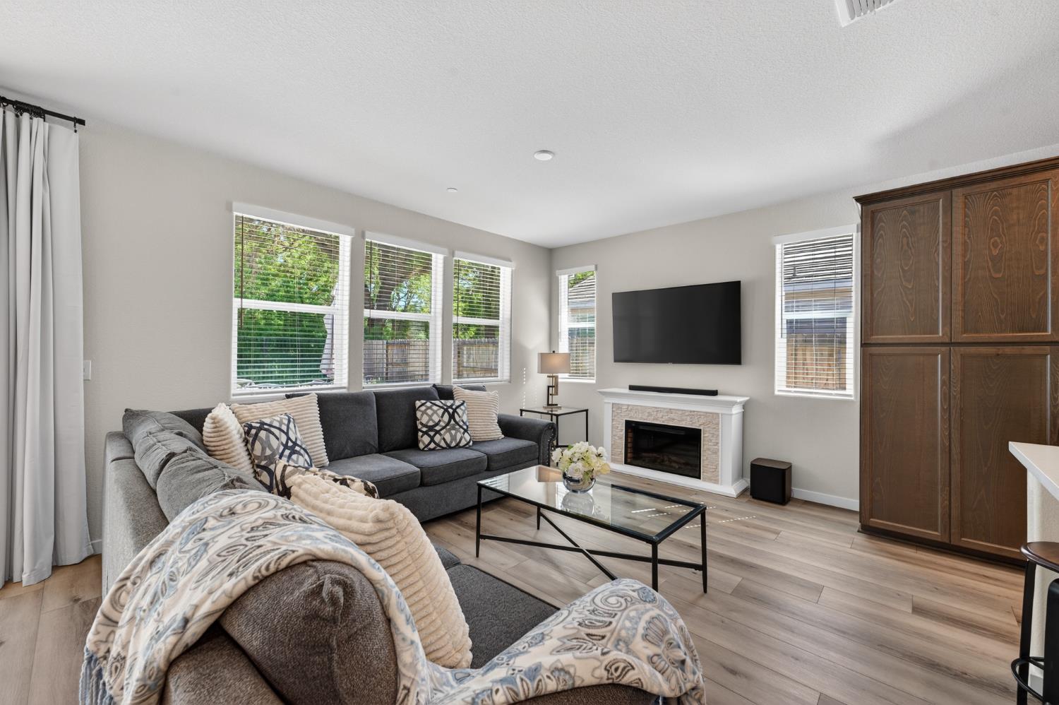 757 Pacific Grove Way