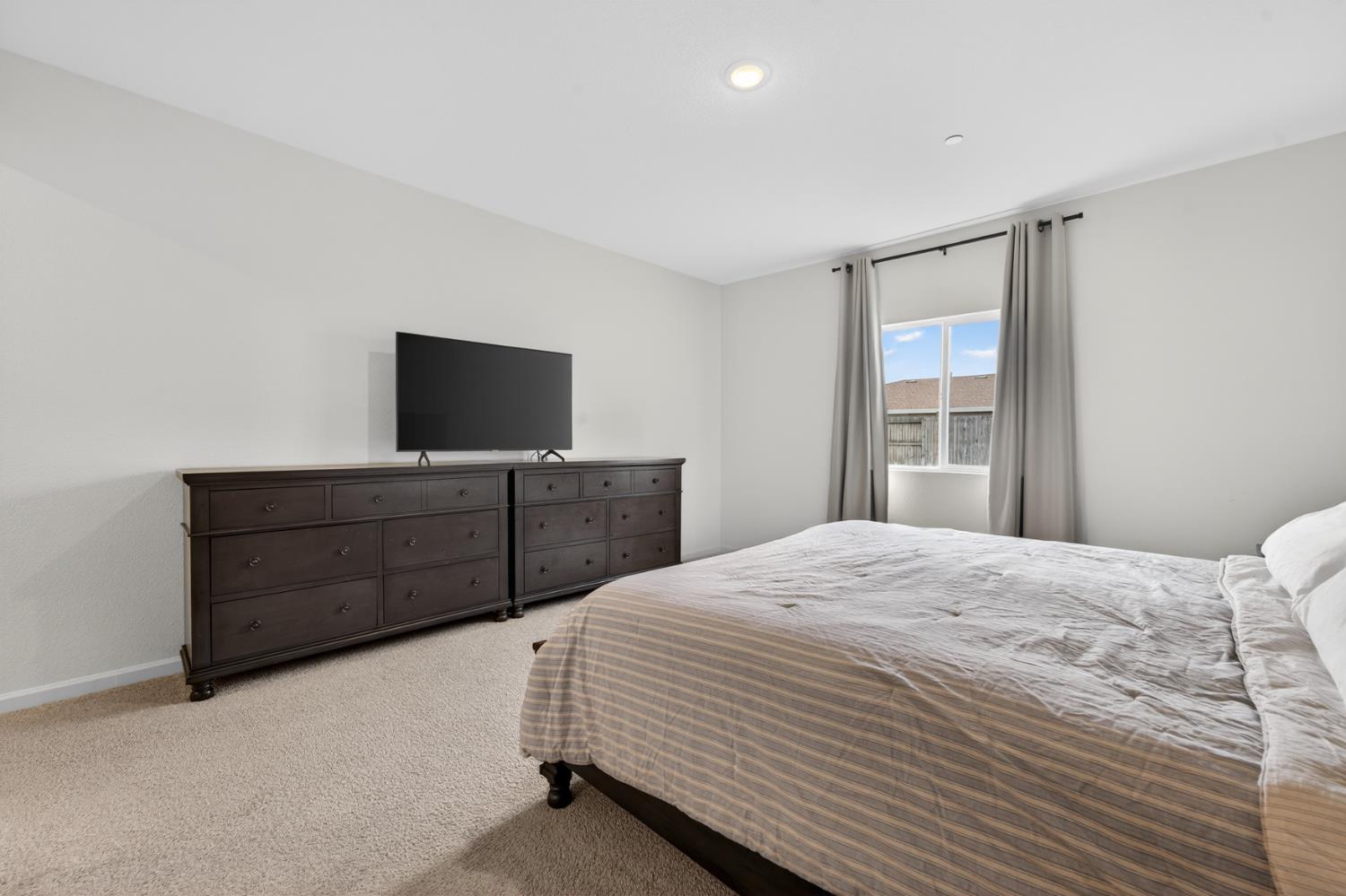 3182 Violet Court