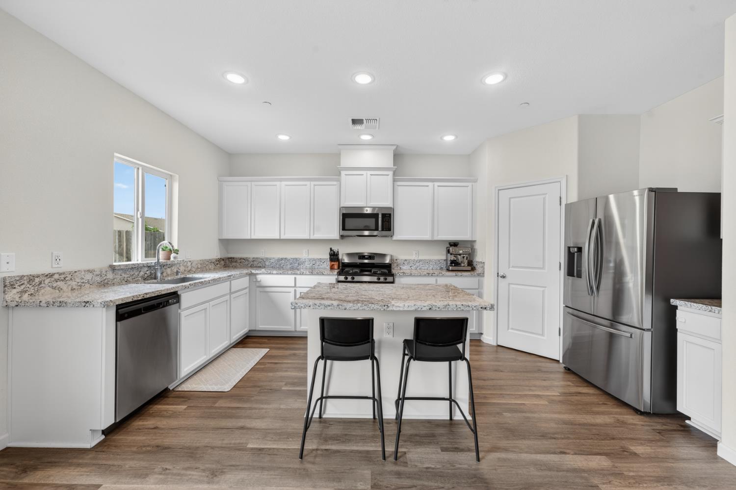 3182 Violet Court