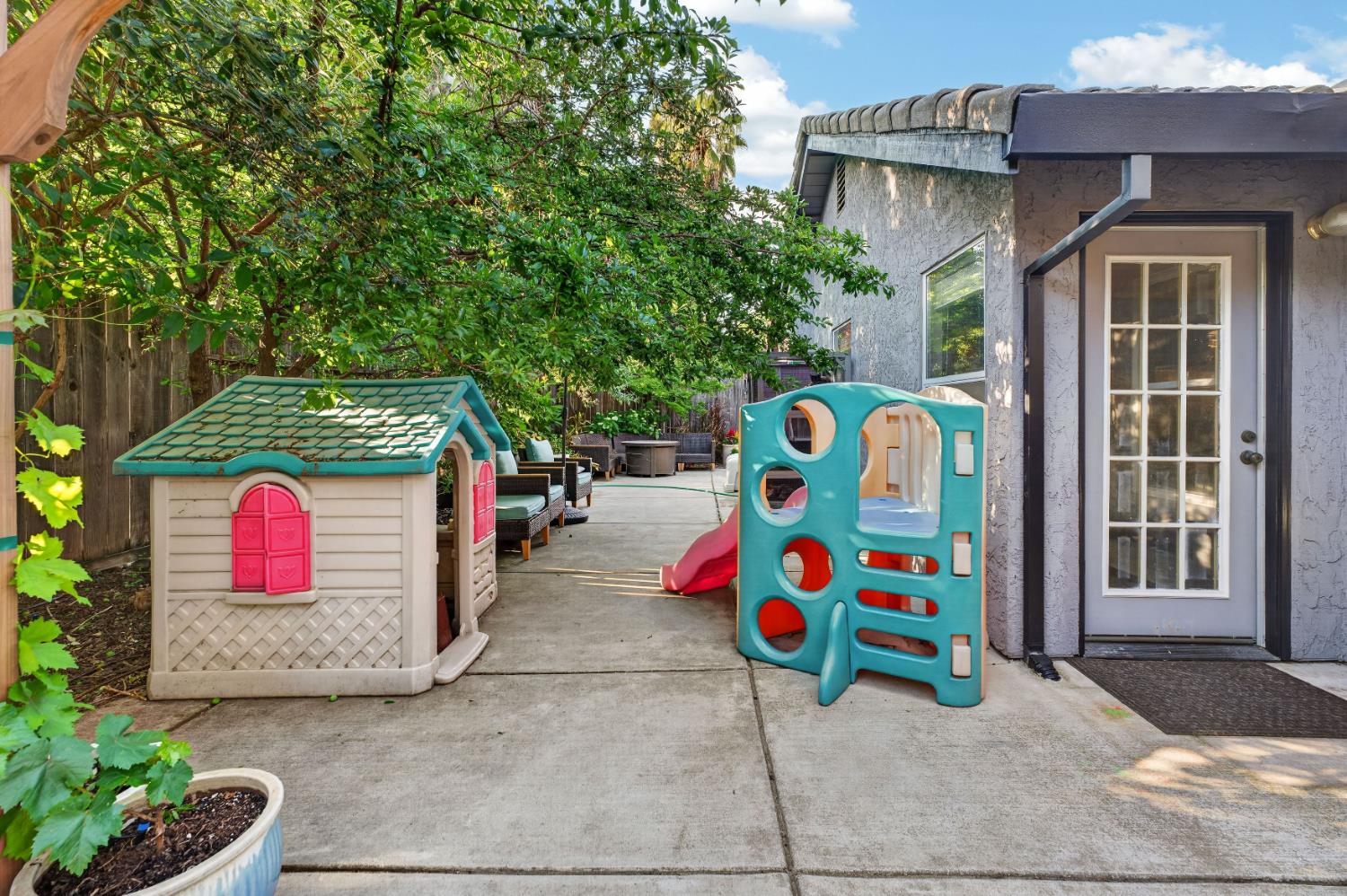1379 Zephyr Drive