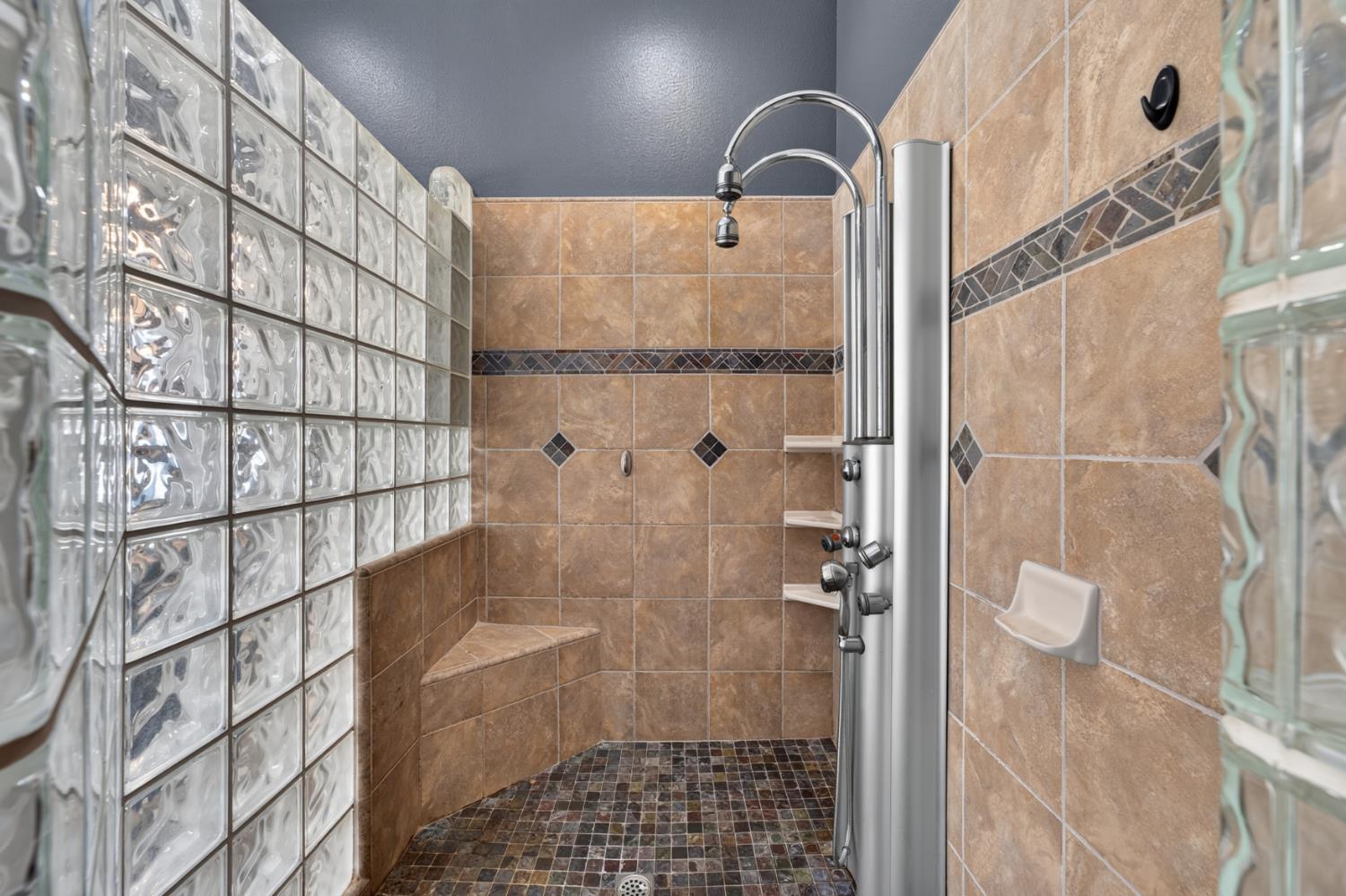 407 2nd Street