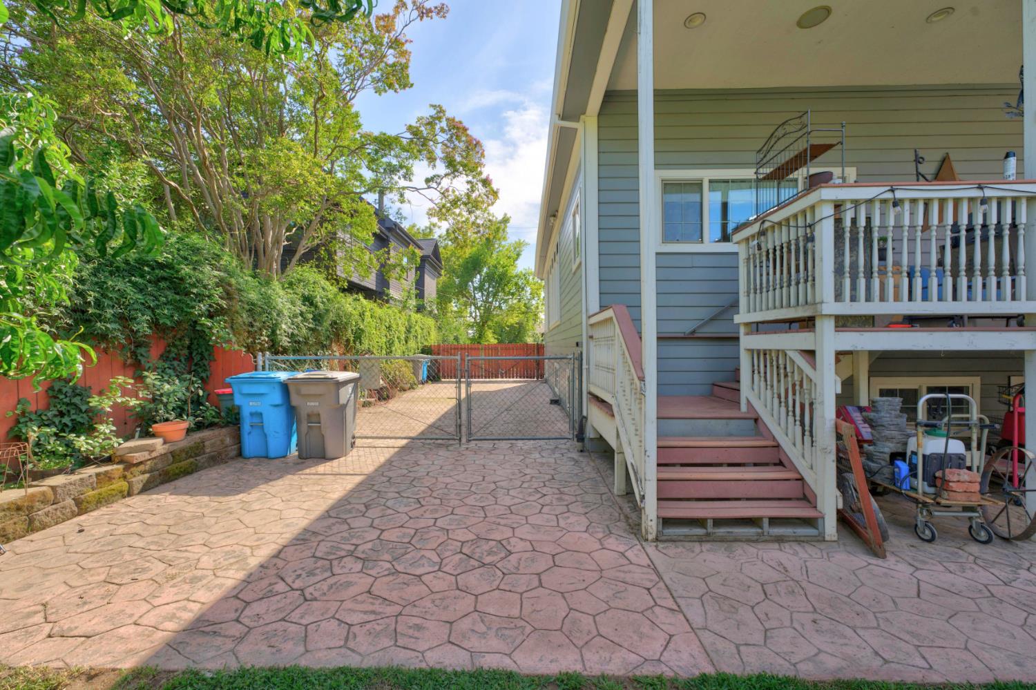 407 2nd Street